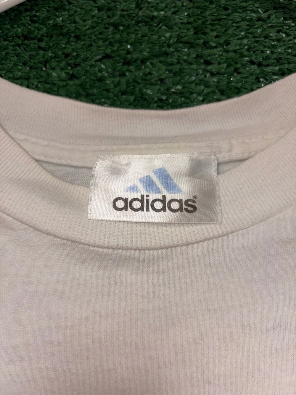 Tennessee Titans Vintage Y2K White Adidas Longsleeve Shirt XL Adidas tag